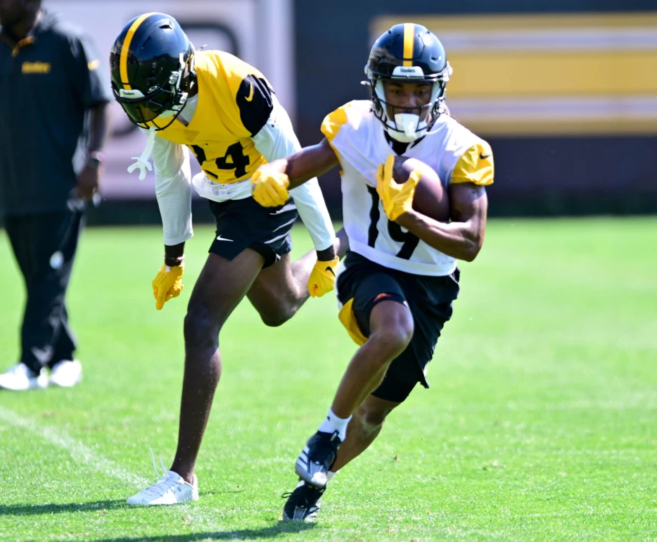 Steelers Get Return Date for WR Calvin Austin III
