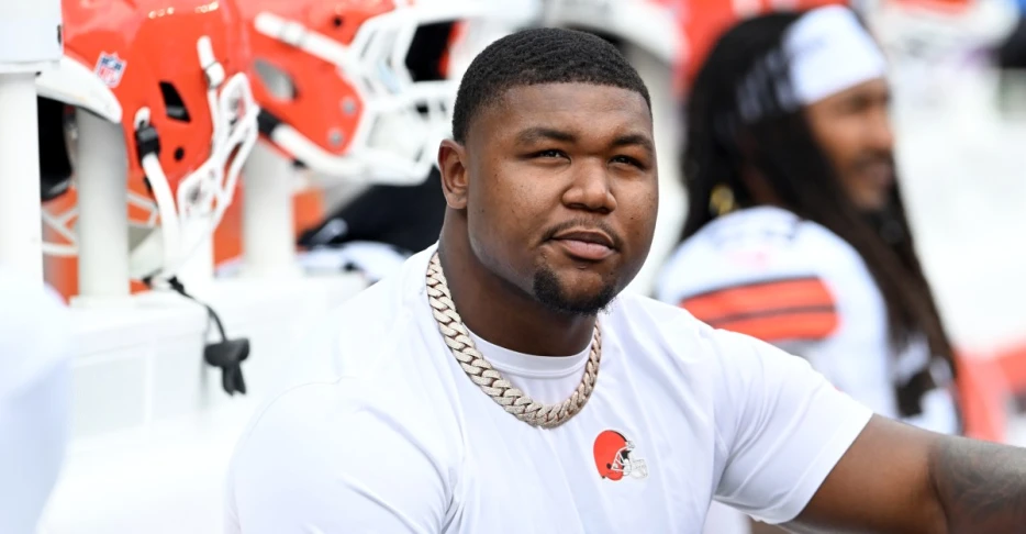 Curious case of DT Mike Hall gets clarity: Multiple injuries, surgeries