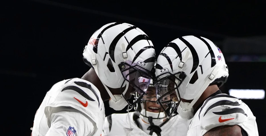 Tee Higgins and Ja’Marr Chase made selfless veteran plays in win vs. Steelers
