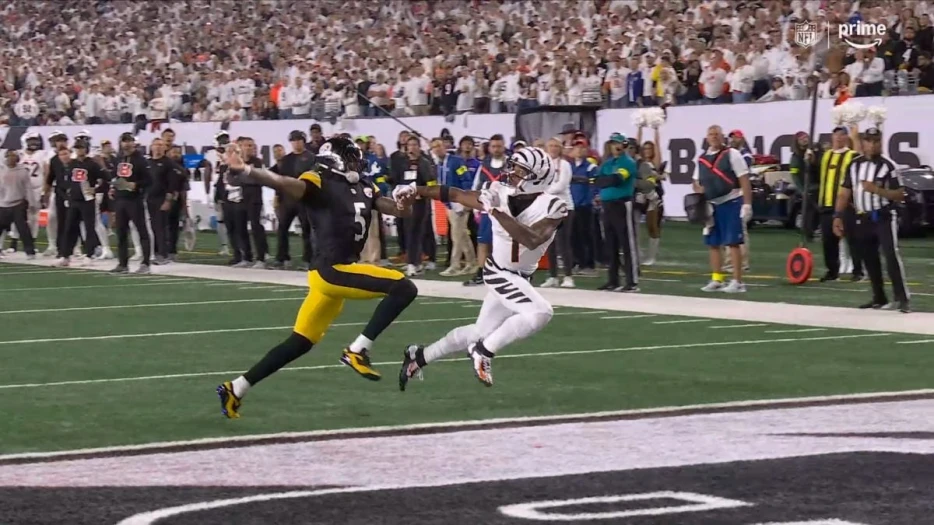 Watch: Questionable Officiating Leads To Bengals’ First Score Against Steelers
