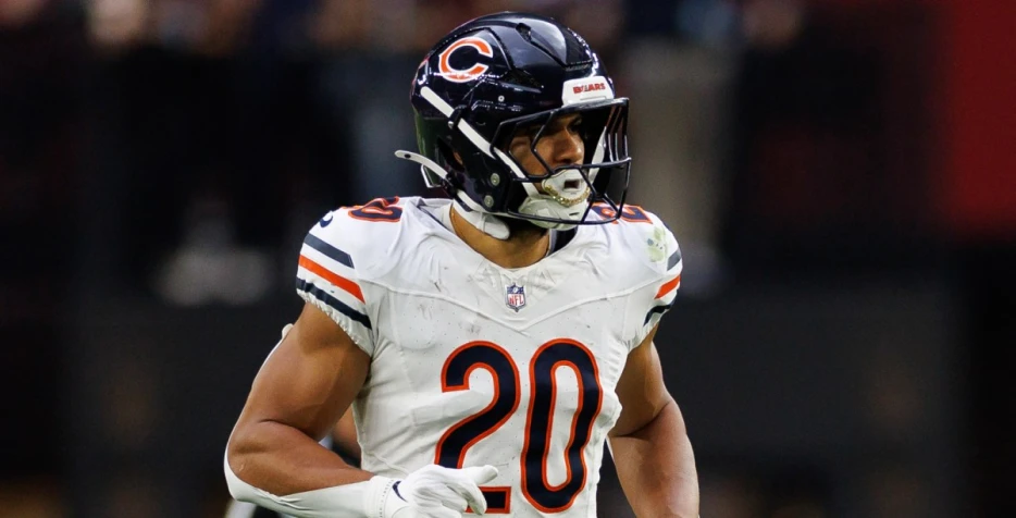 Chicago Bears Roster Moves: Travis Homer activated, Jake Moody elevated