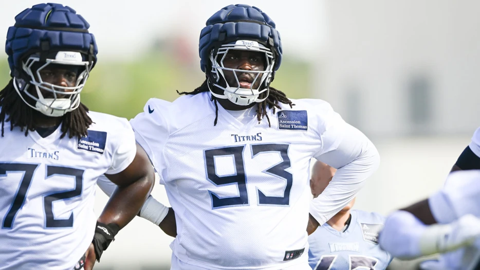 Titans activate T’Vondre Sweat off IR for Week 7