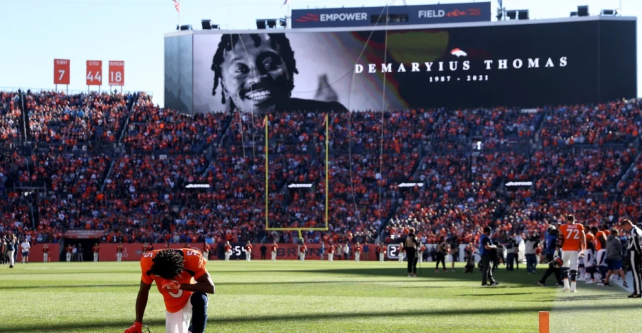 Broncos set to honor Demaryius Thomas, Super Bowl 50 team