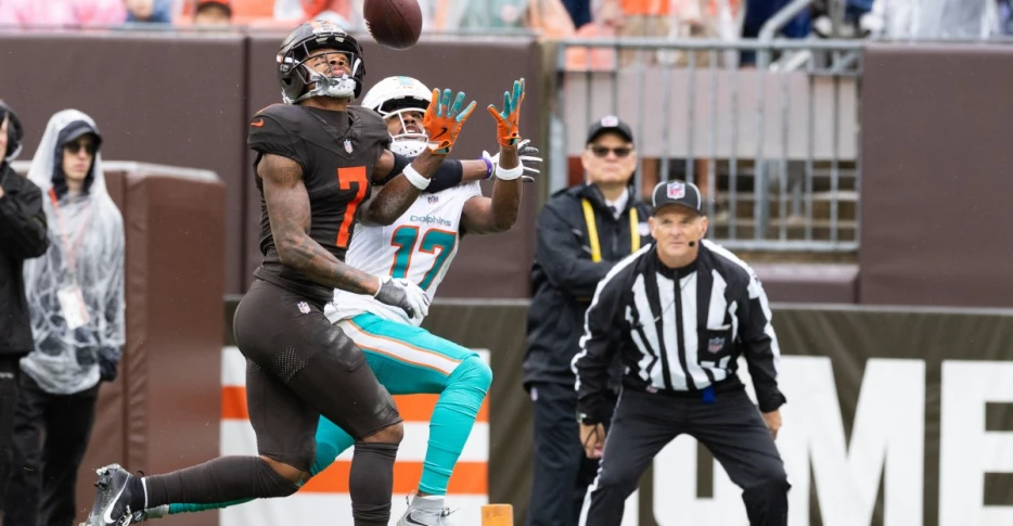 Browns GM Andrew Berry’s trades lead to 2 wins in Week 7, this time for his CLE team