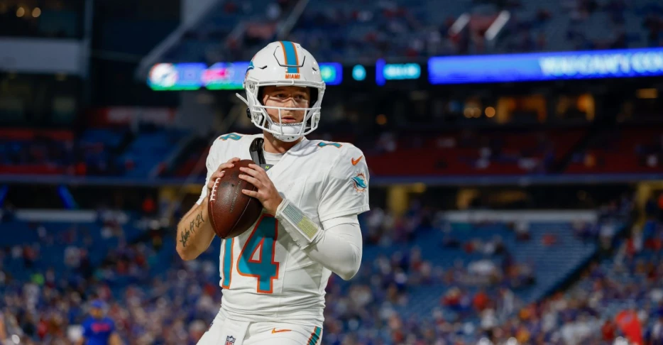 Dolphins make quarterback change ahead of game against Browns