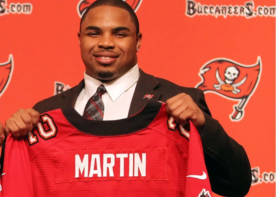 Ex-NFL RB Doug Martin Tragically Dies At 36