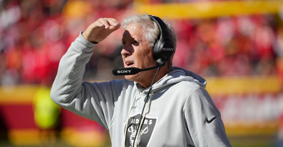 Pete Carroll makes all sorts of bad history in Raiders shutout loss to Chiefs