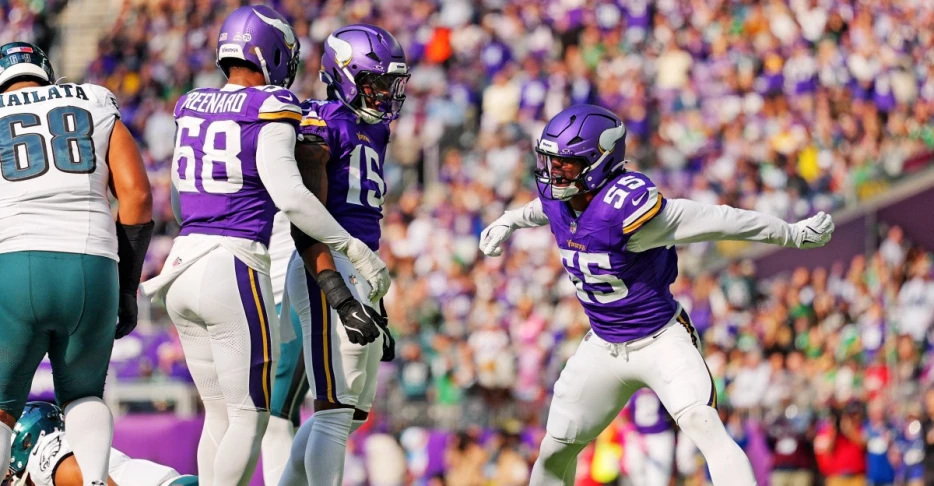 Philadelphia Eagles at Minnesota Vikings: Key Information and First Quarter Discussion