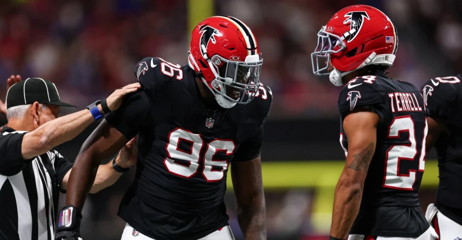 Zach Harrison, Divine Deablo key to surging Falcons defense
