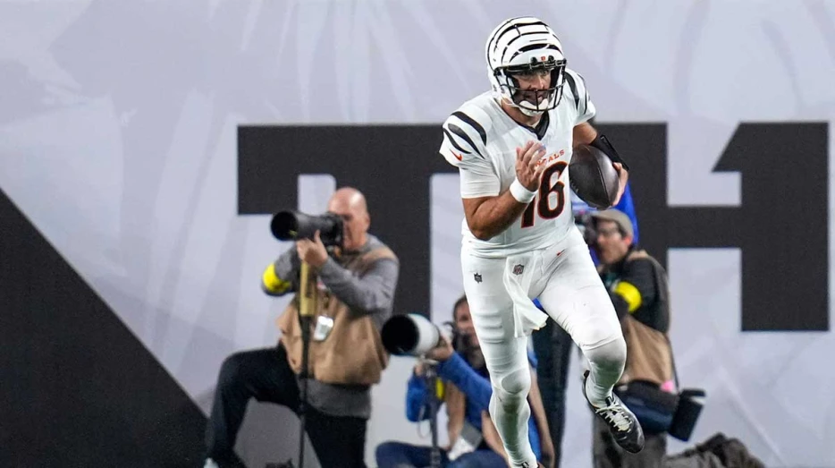 Bengals’ Joe Flacco did not stutter with NSFW declaration on keeping Joe Burrow’s seat warm