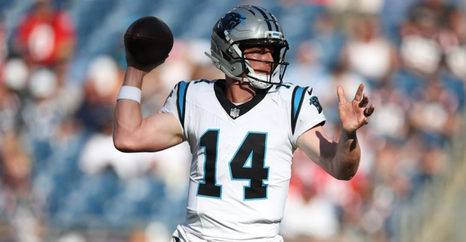 Bills to face QB Andy Dalton vs. Panthers in Week 8