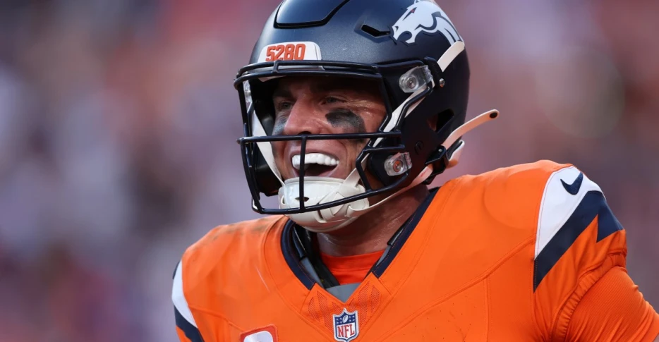 Broncos vs. Cowboys betting odds for Week 8