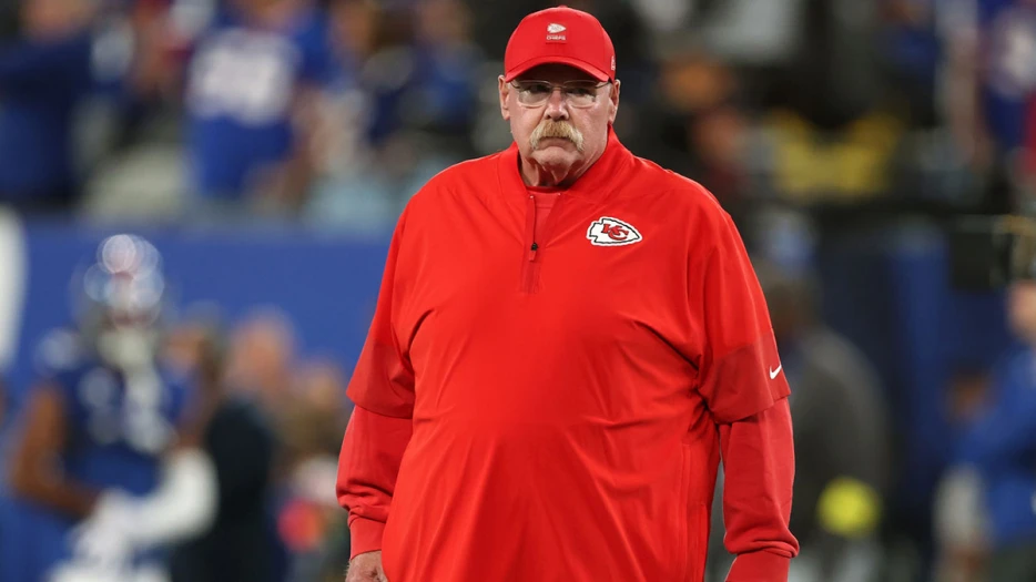 Chiefs’ Andy Reid continues to avoid talking about Josh Simmons situation