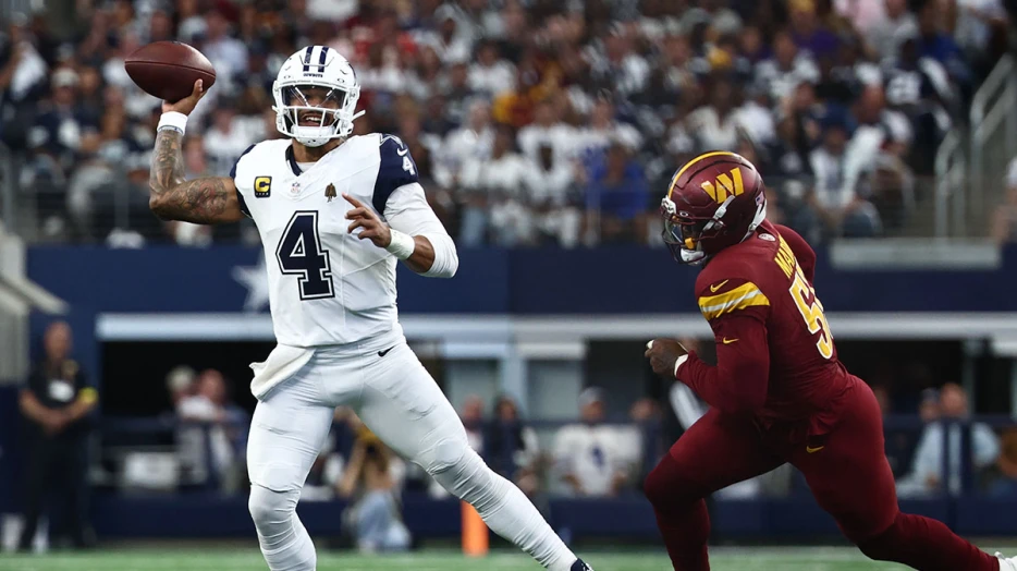 Cowboys’ Dak Prescott sets record straight amid hand injury concerns