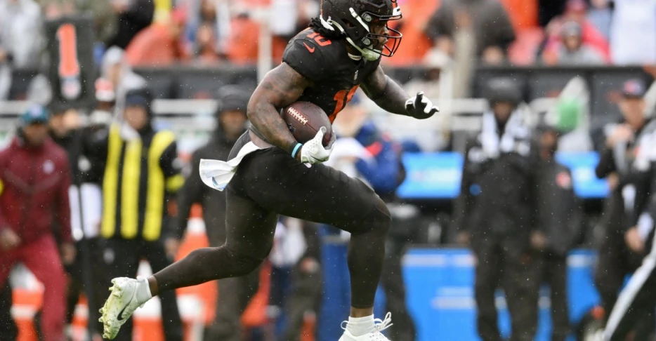 Daily Dawg Chow 10/20: Browns win, dominate the Dolphins, move to 2-5 on the season