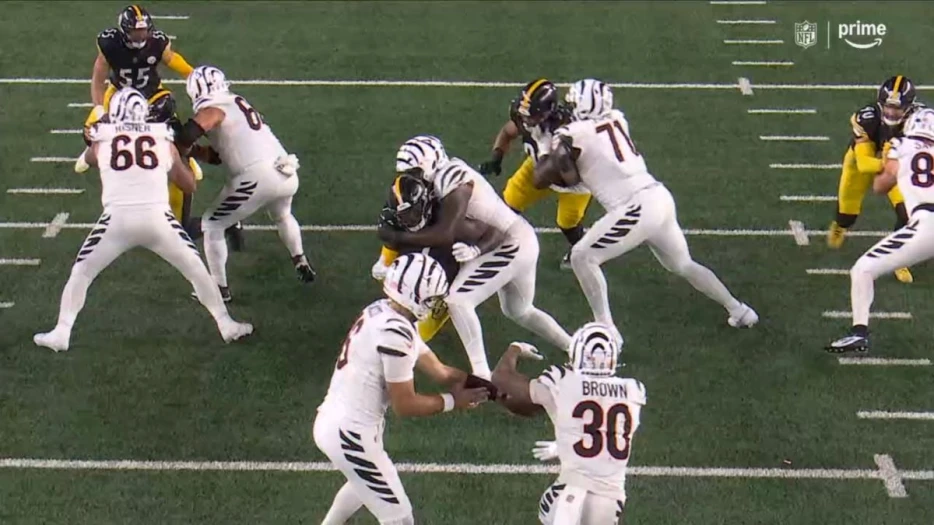 Patrick Queen: Steelers’ Defense ‘Got Pretty Complacent’ After Not Expecting Bengals To Run Much