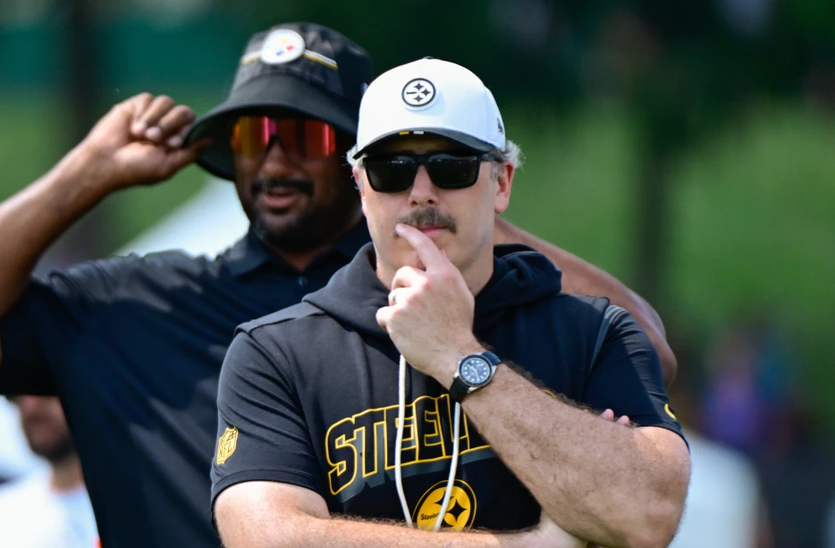 Saunders: Is Steelers OC Arthur Smith a QB Guru in Disguise?