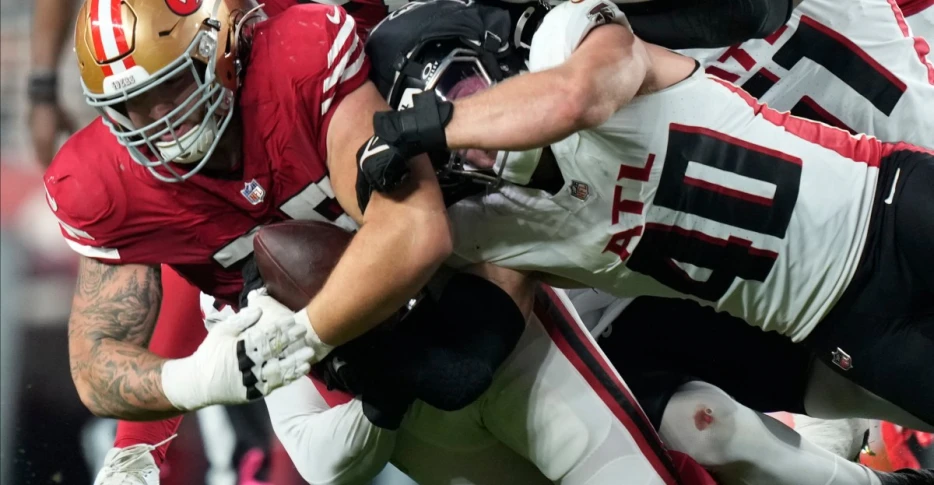 49ers may have gotten away with a touchdown after officials missed an archaic rule