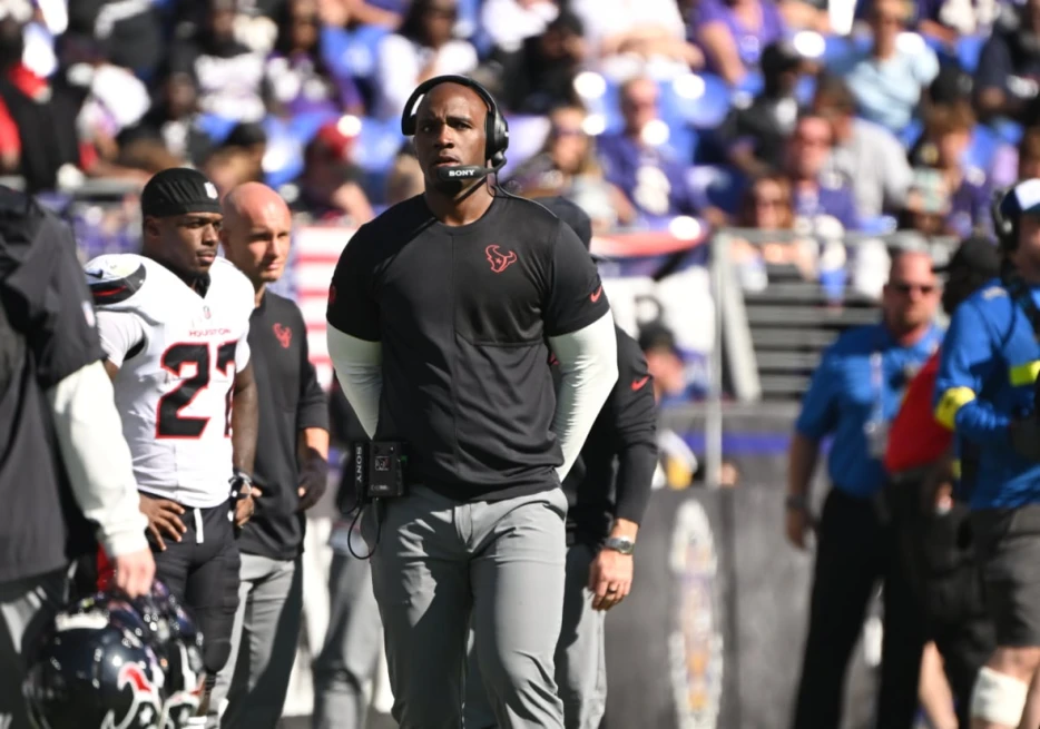 DeMeco Ryans Throws Player Under Bus After Houston Texans Loss