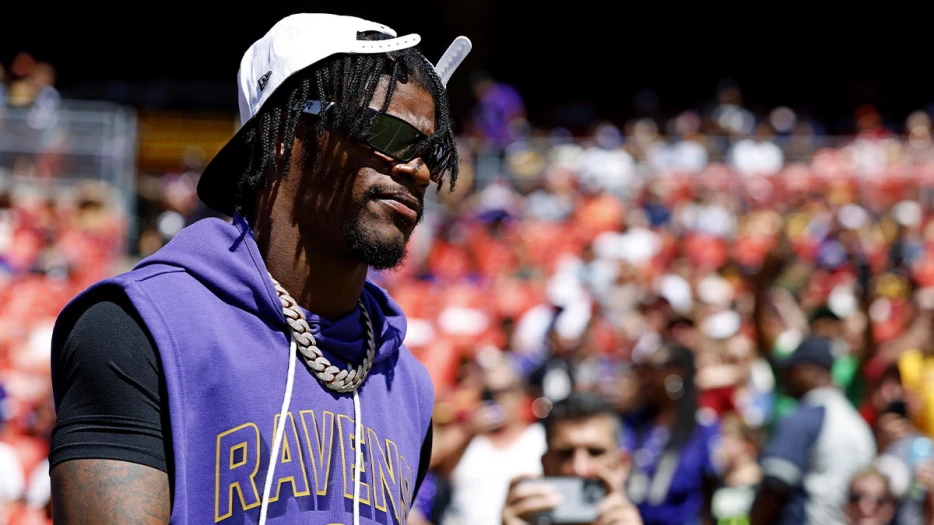 John Harbaugh refuses to commit to Lamar Jackson practicing before Week 8