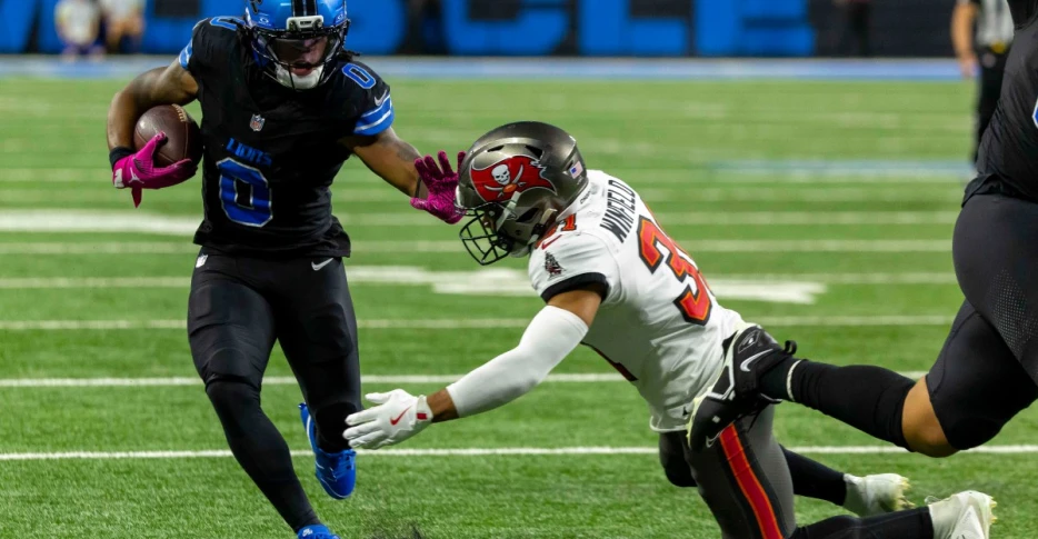 Lions Week 7 Game Ball: RB carries offense to big win