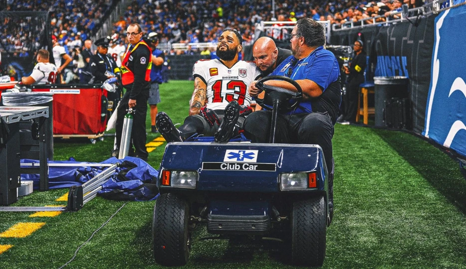Mike Evans Suffers Broken Clavicle, Expected To Miss Most Of Season