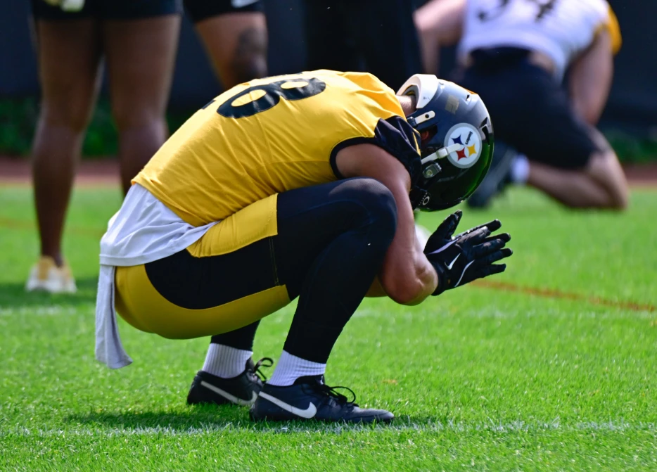 Steelers Team Captain Shares Update After Having Surgery