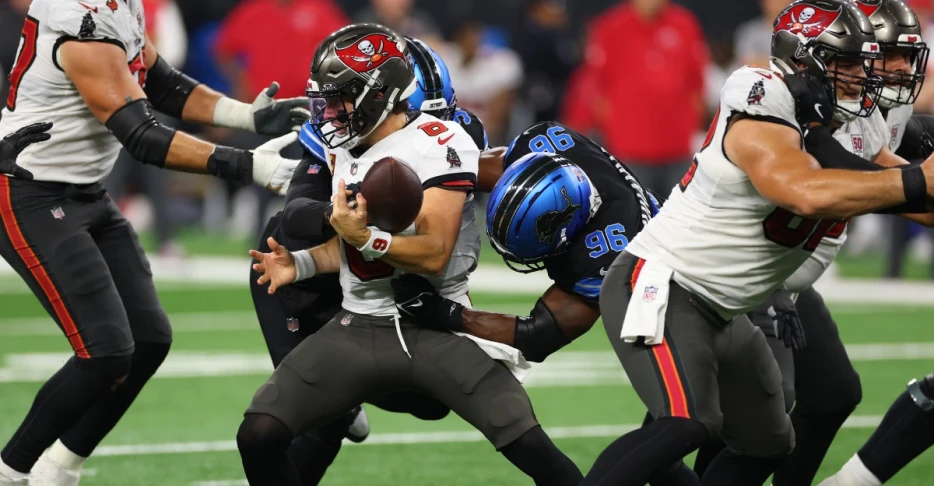 Week 7 Game Recap: Buccaneers look bewildered in loss to Lions as injuries mount