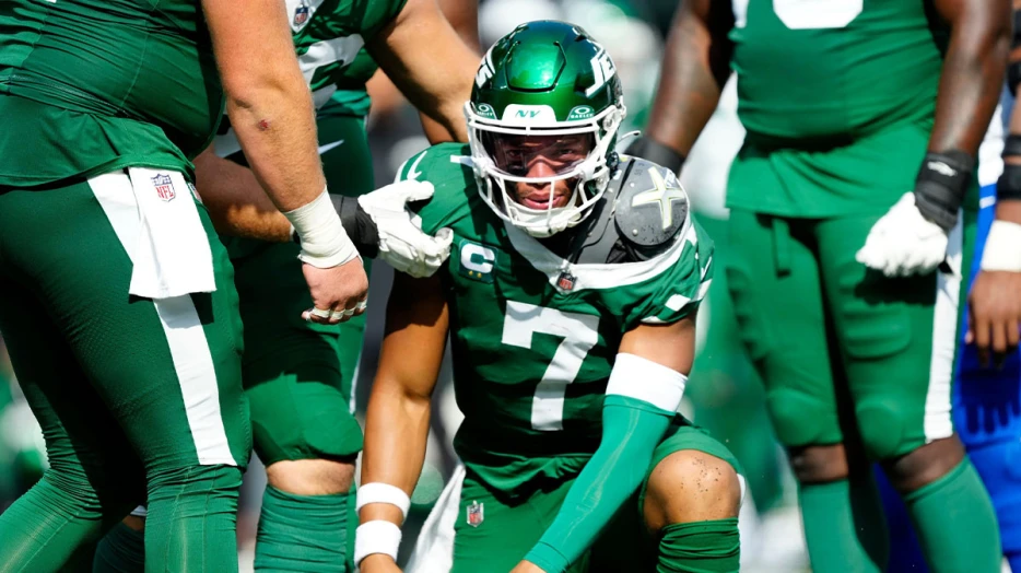 Woody Johnson throws shade at Justin Fields amid Jets’ 0-7 start