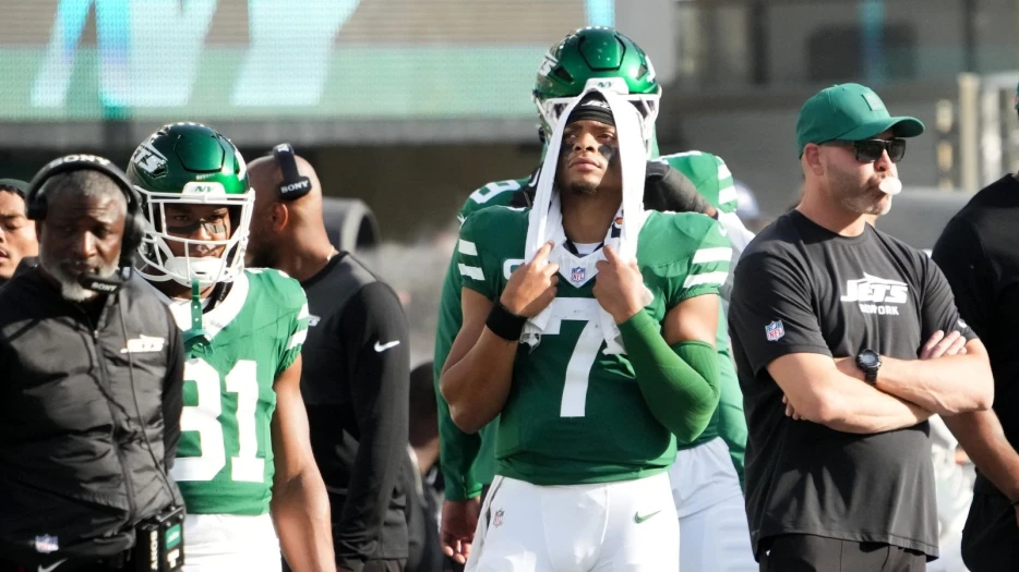 Young New York Jets Fan Goes Viral For Hilariously Summing Up The Brutality Of Jets Fandom