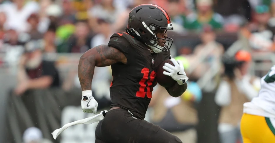 Browns getting more out of their rookie running back so far than Patriots