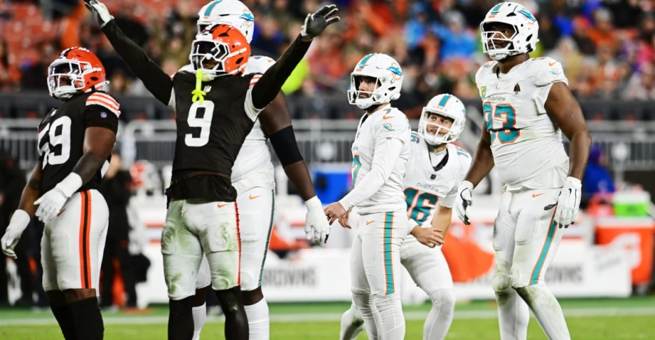 Browns Grant Delpit honored for his special Week 7