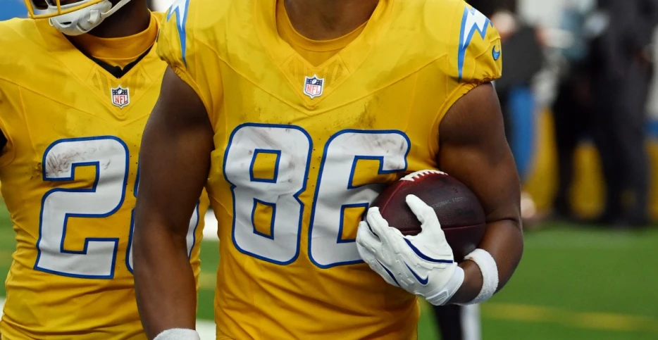 Chargers TE Oronde Gadsden II named Pepsi Rookie of the Week