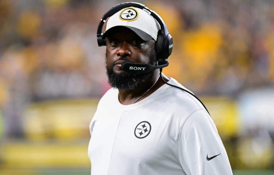 Despite Public Comments, Mike Tomlin Let Steelers Secondary He’s Not OK with Their Play
