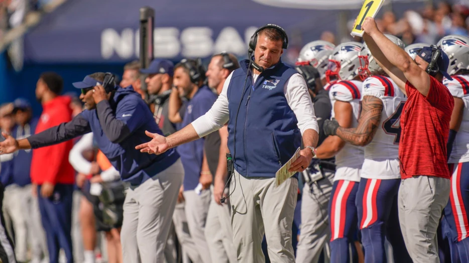 Mike Vrabel Not Ranked Among ‘Most Impressive’ Coaching Jobs