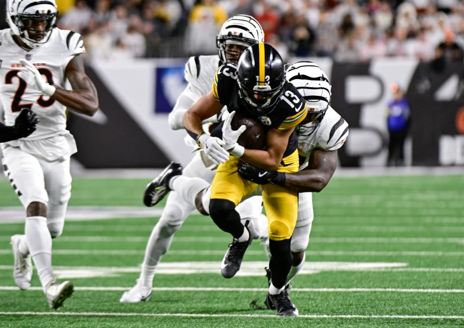 Steelers Wide Receiver Suffers Practice Injury