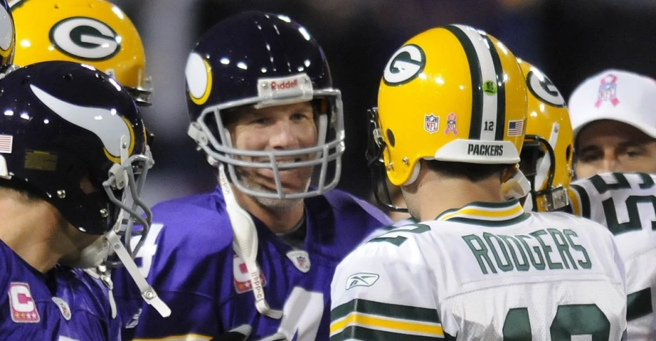 Aaron Rodgers just the latest former Packers quarterback to start against his old team