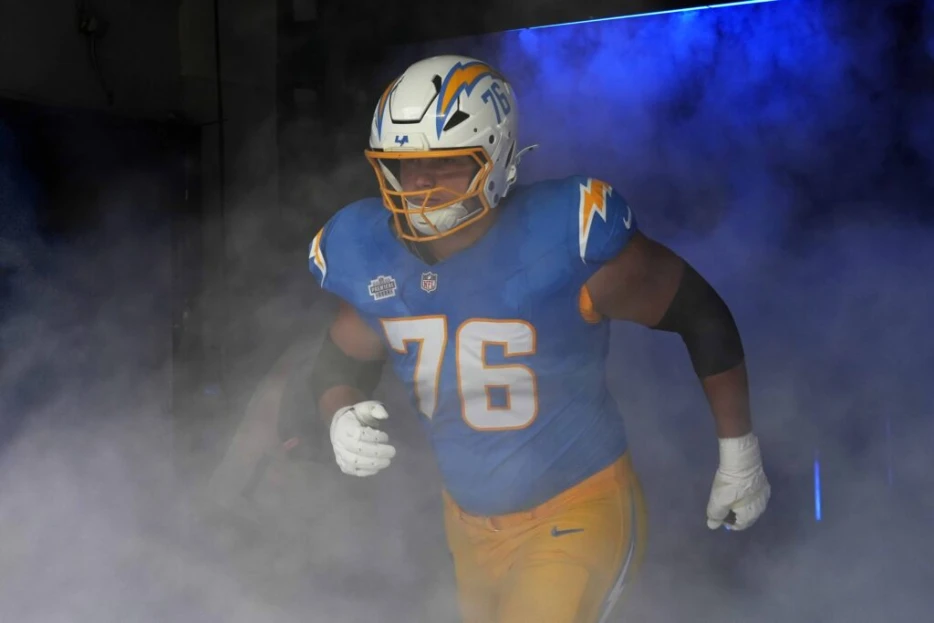 Chargers OT Joe Alt Returns In Week 8