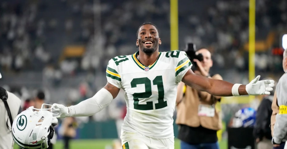 Cheese Curds, 10/24: Should the Packers trade for a cornerback?