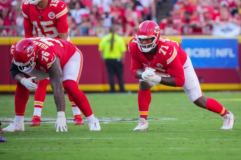 Chiefs Rookie LT Josh Simmons Expected To Rejoin Team In Few Weeks