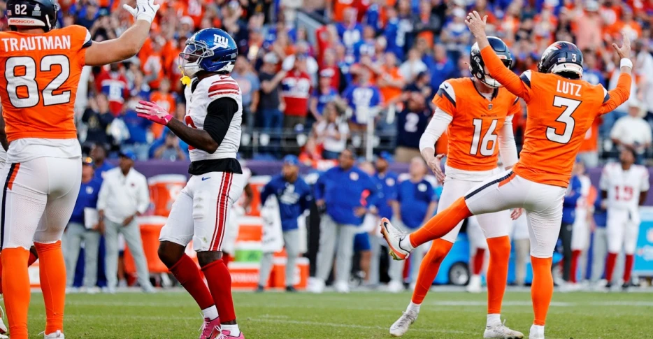 Giants’ DC Shane Bowen defends rush 3, drop 8: ‘Felt like we were in a good call’