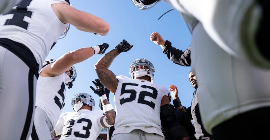 Mike check: Comparing Elandon Roberts and Robert Spillane