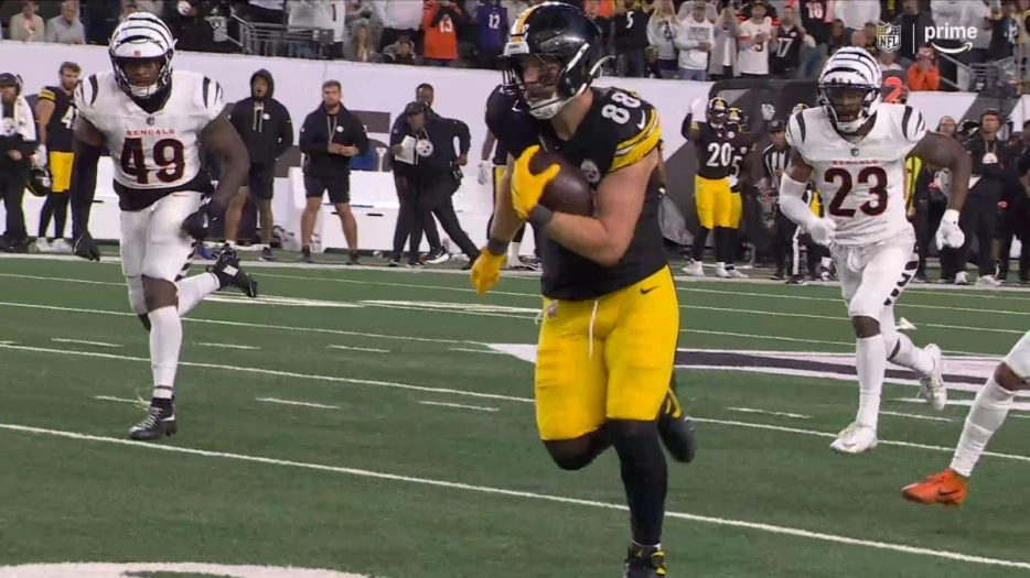 Pat Freiermuth Just Joined The Quirkiest Club