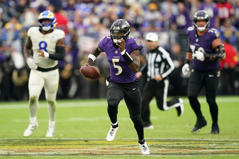 Ravens Sign QB Tyler Huntley To Active Roster
