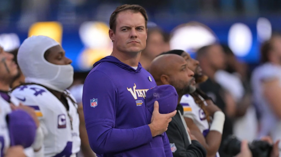 Vikings’ Kevin O’Connell explains curious Christian Darrisaw injury saga