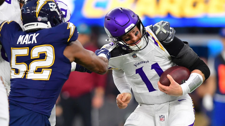 Vikings most to blame for blowout loss on TNF vs. Chargers