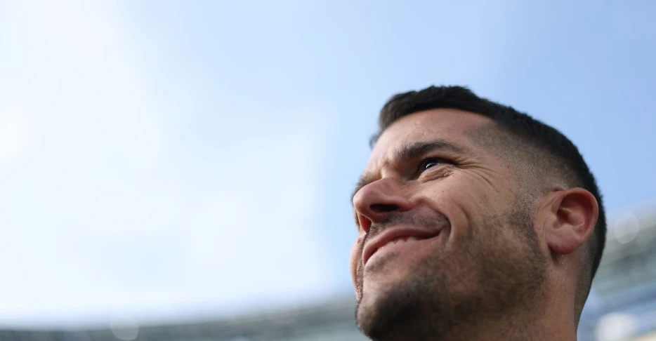 Welcome to Dave Canales’ first big coaching test