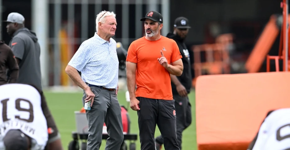 Browns Jimmy Haslam seemingly takes Kevin Stefanski off the hot seat