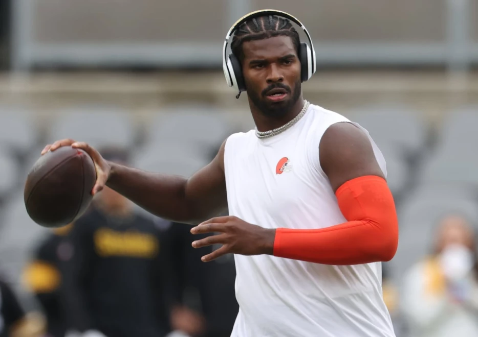 Browns Owner Commits to Dillon Gabriel as Shedeur Sanders Remains Sidelined