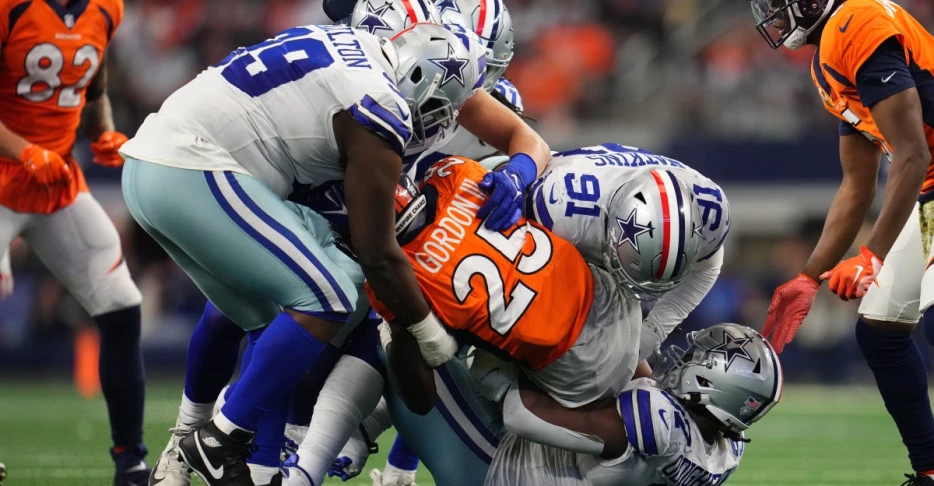 Dallas Cowboys: Reading between the lines (defense)